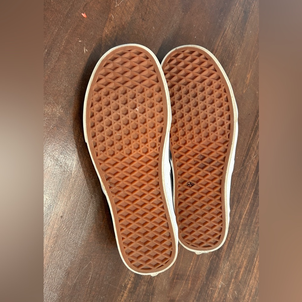 Vans Size Cheetah Print Size 8 - Picture 3 of 4